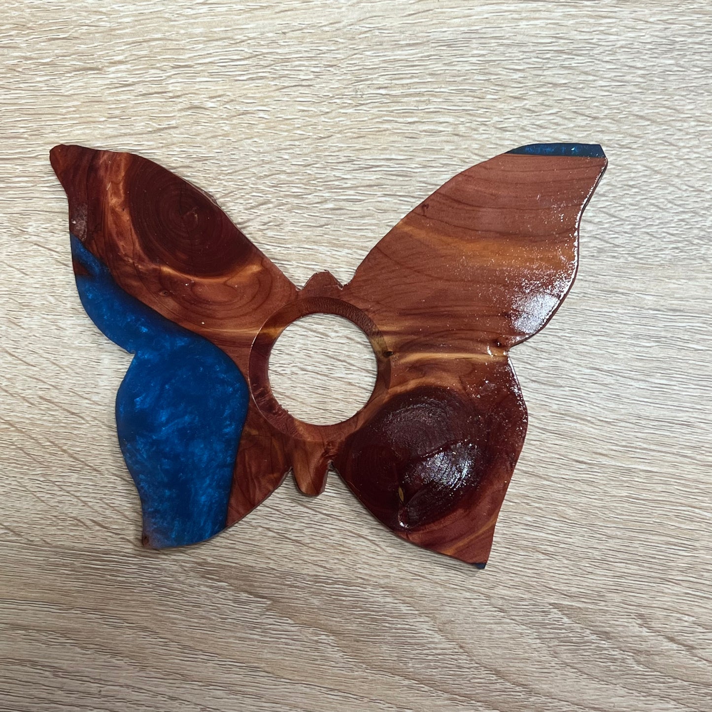 Butterfly Sphere Stand 28C