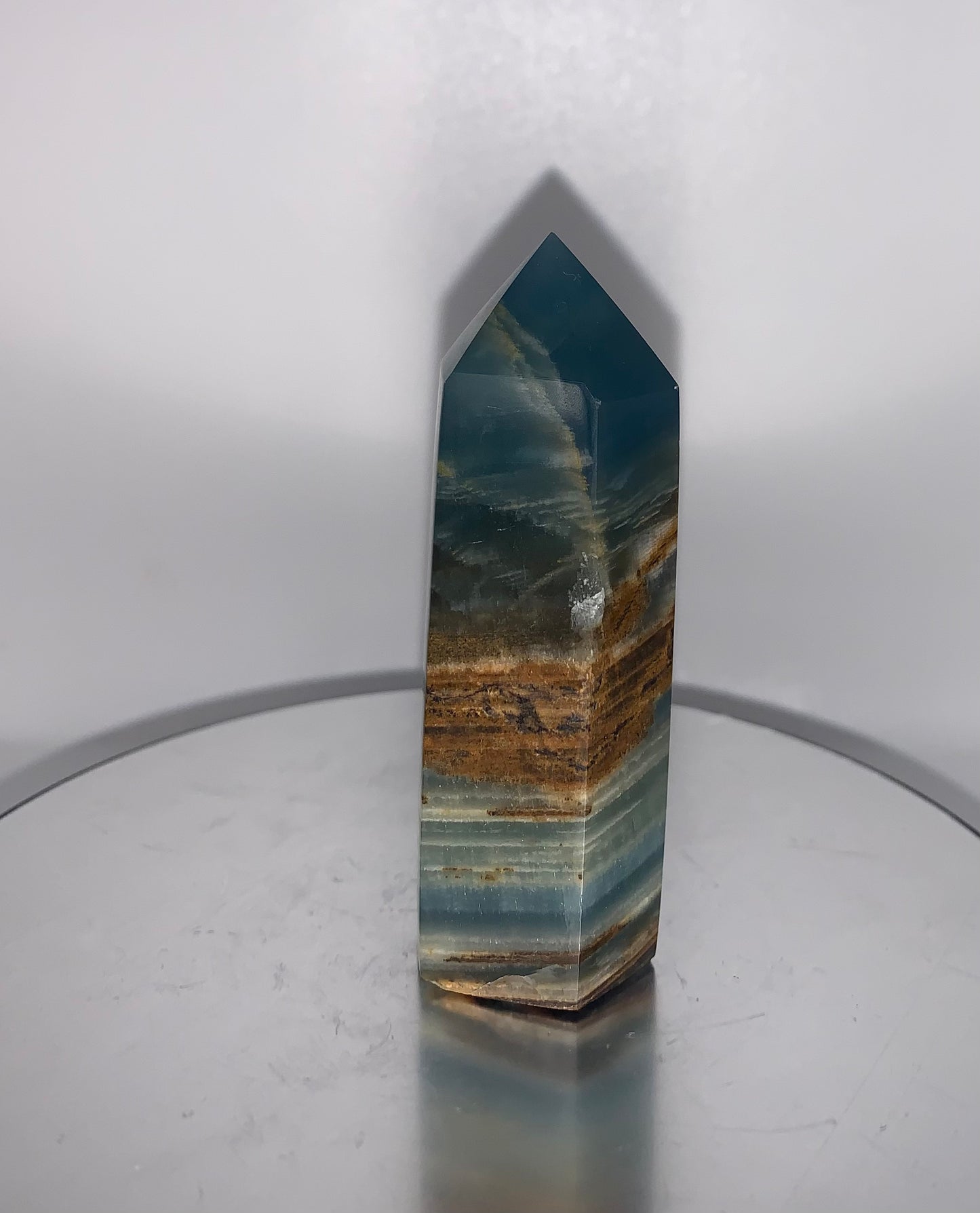 Blue Onyx Tower 33B