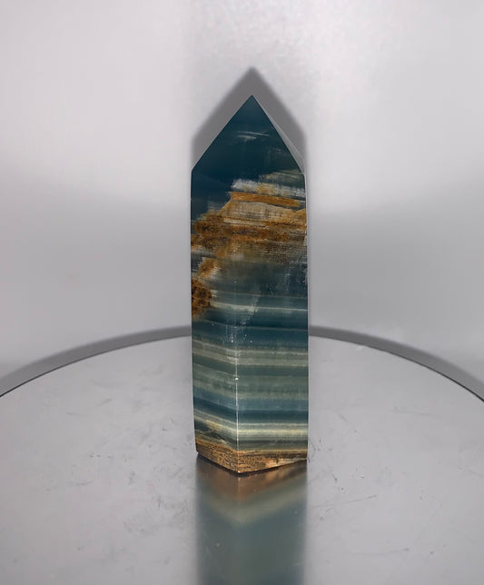 Blue Onyx Tower 33B