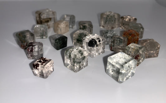 Garden Quartz Mini Cube