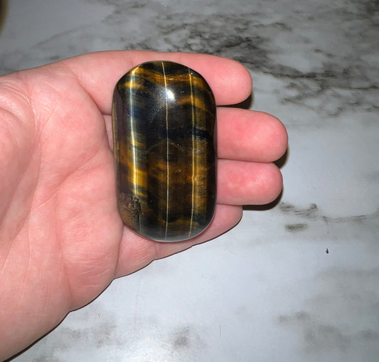 Tiger’s Eye Palm Stone 16B