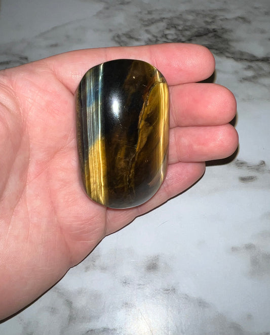 Tiger’s Eye Palm Stone 18