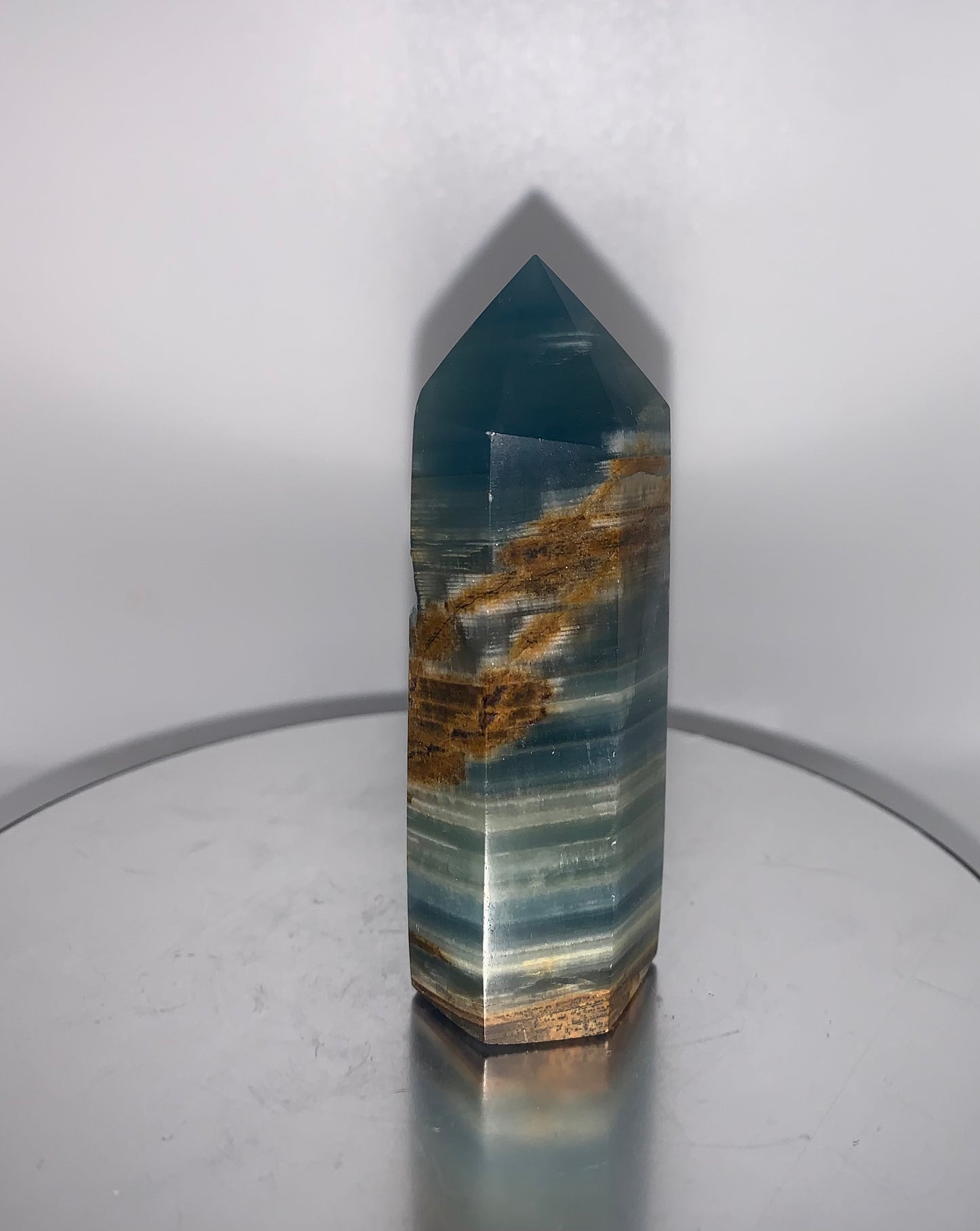 Blue Onyx Tower 33B